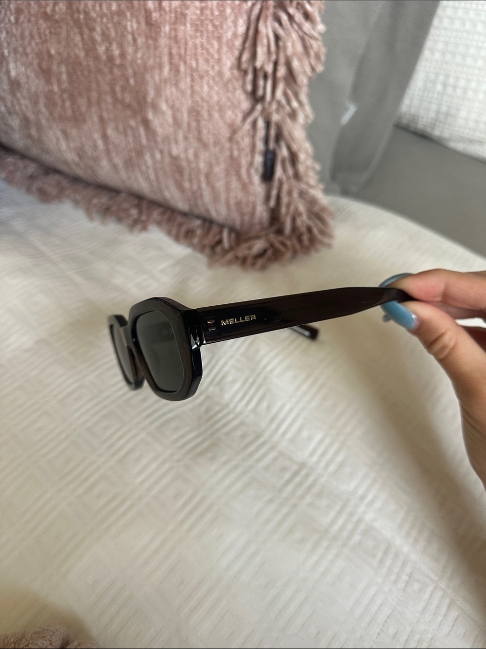 Meller Kessie Sunglasses — Sepia Olive - Picture 4 of 5